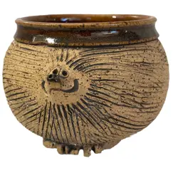 PLANTER SIGNED STUDIO