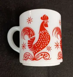 HAZEL ATLAS PLATONITE MILK GLASS RED ROOSTER MUG COFFEE CUP VINTAGE 50S MCM 10OZ