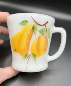 VINTAGE FIRE KING ANCHOR HOCKING MILK GLASS PEAR PEACH MUG HAND PAINTED