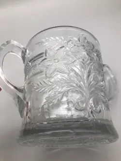 UTENSIL HOLDER