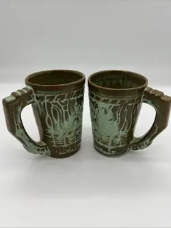 SET OF 2 VINTAGE FRANKOMA POTTERY MAYAN AZTEC 7M COFFEE MUGS PRAIRIE GREEN EUC