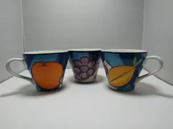 VINTAGE MUGS EUC