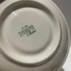 CUPS SAUCERS SET