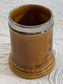 NELSON POTTERY MUG