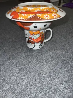 PLACE SETTING MUG