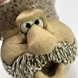 BIG NOSE MUSTACHE