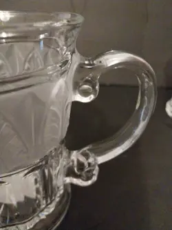 GLASS MUGS VINTAGE