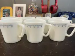 VTG PYREX SNOWFLAKE