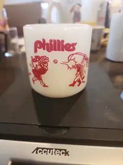GLASS PHILLIS AND