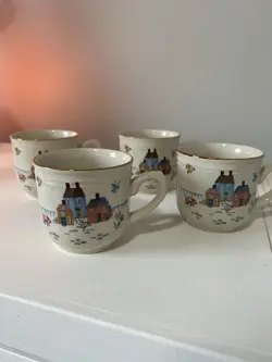 4 MUGS VINTAGE HEARTLAND BY INTERNATIONAL STONEWARE JAPAN