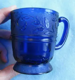 BLUE GLASS CUP