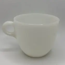 VTG FIRE KING OVEN WARE MILK GLASS COFFEE MUGS CUPS O RING HANDLE