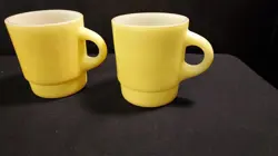 VINTAGE ANCHOR HOCKING FIRE KING MUG YELLOW STACKABLE COFFEE CUP D HANDLE