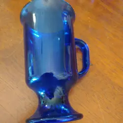 TEA FOOTED PEDESTAL
