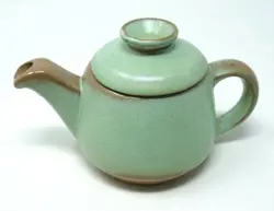 GREEN CUP POT