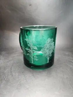 VINTAGE EMERALD