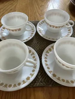 PYREX CORNING CORELLE