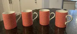 “CHEQUERS” MUGS~SET