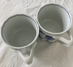 MUGS MUG