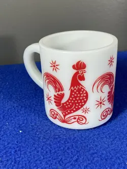VINTAGE HAZEL ATLAS RED ROOSTER MUG MILK GLASS CUP FARMHOUSE