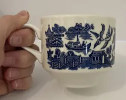 MUGS CHURCHILL