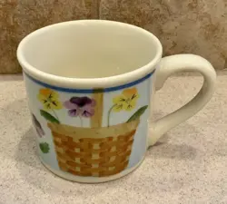 VIOLET BASKET TRADITIONAL