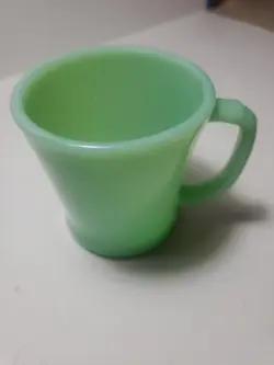 VINTAGE FIRE KING JADEITE MUG