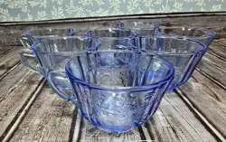 VINTAGE GLASSES SET