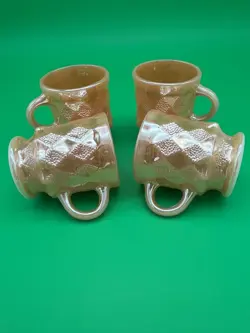 LUSTRE MUGS VTG