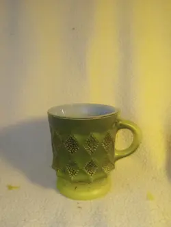 VINTAGE ANCHOR HOCKING FIRE KING GREEN COFFEE CUP MUG KIMBERLY DIAMOND PATTERN