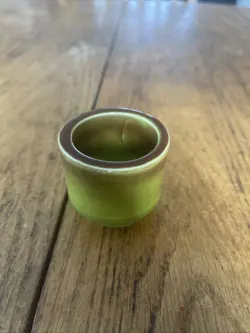 CUP GREEN/BROWN
