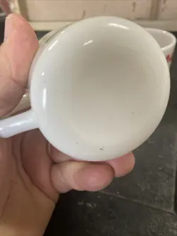 GLASS HOLIDAY MUGS
