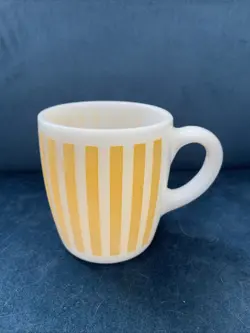VINTAGE HAZEL ATLAS YELLOW CANDY STRIPE  GLASS COFFEE MUG 3.5” EXCELLENT!