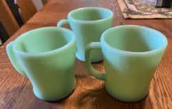 3 VINTAGE JADITE FIRE KING OVEN WARE D HANDLE COFFEE MUG GREEN MILK GLASS
