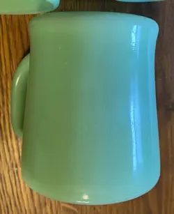 MUG GREEN MILK