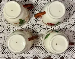 COFFEE/ TEA CUPS