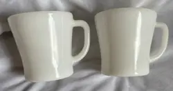 LOT OF 2 VINTAGE MILK GLASS FIRE KING FEDERAL COFFEE CUPS MUGS D HANDLE