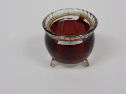 GLASS FOOTED MATCH