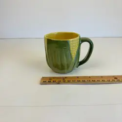 GREEN YELLOW READ