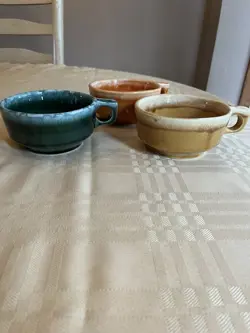 HULL POTTERY HANDLED