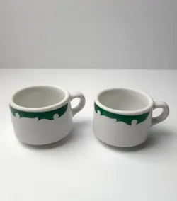 VINTAGE SHENANGO GREEN AND WHITE EVERGLADES RESTAURANTWARE COFFEE MUGS  SET OF 2