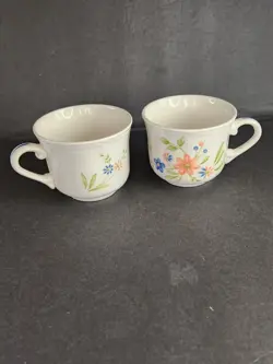 COFFEE/TEA CUP/MUG 1980S