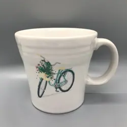 FLOWERS TAPERED MUG