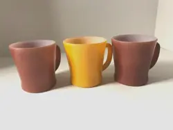 VINTAGE ANCHOR HOCKING FIRE KING YELLOW & BROWN COFFEE MUGS (3)