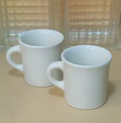 2 VINTAGE HOMER LAUGHLIN HLC HEAVY RESTAURANT WARE COFFEE DINER MUGS CUPS USA