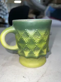 VINTAGE ANCHOR HOCKING FIRE KING KIMBERLY DIAMOND COFFEE CUP MUG GREEN RETRO