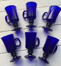 MUG PEDESTAL EUC