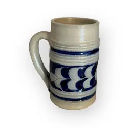 WILLIAMSBURG POTTERY SALT
