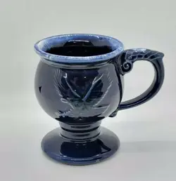 PEDESTAL MUG DRIP