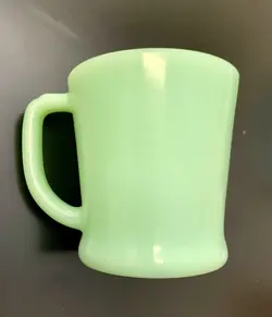 VINTAGE FIRE KING JADEITE D HANDLE MUG JADITE GREEN OVEN WARE GLASS COFFEE CUP Y